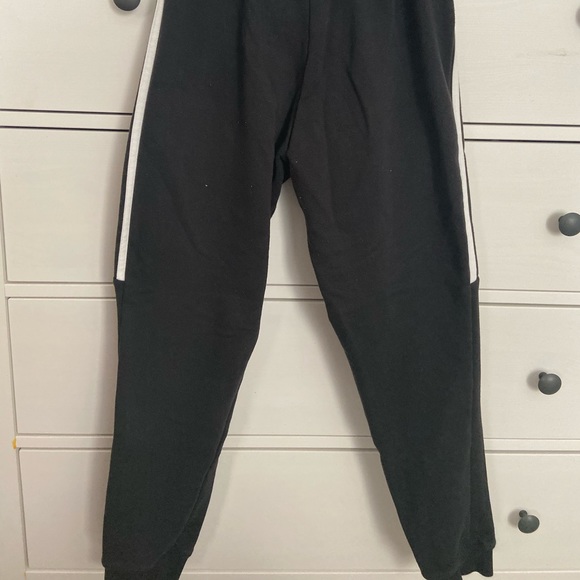 Adidas sweat pants - Picture 2 of 4